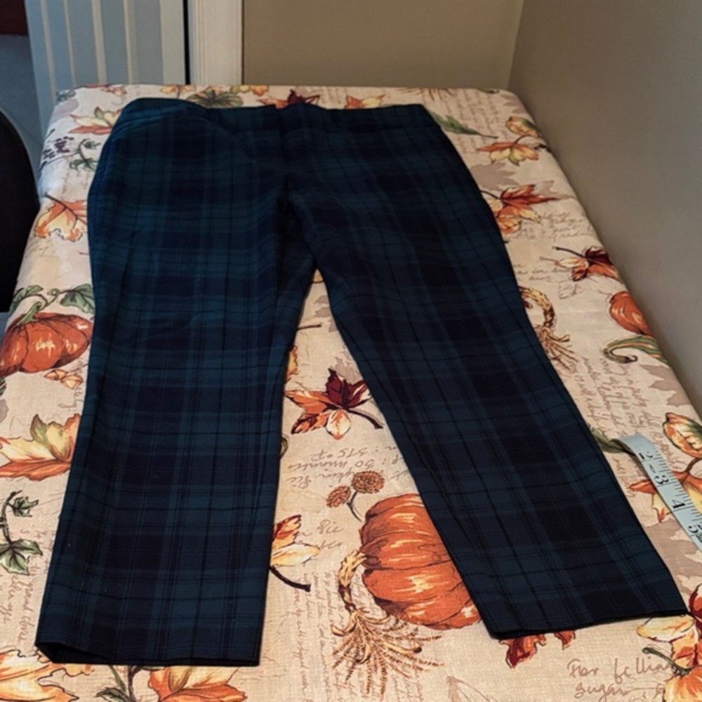 LOFT Navy & Green Plaid Cropped Trousers